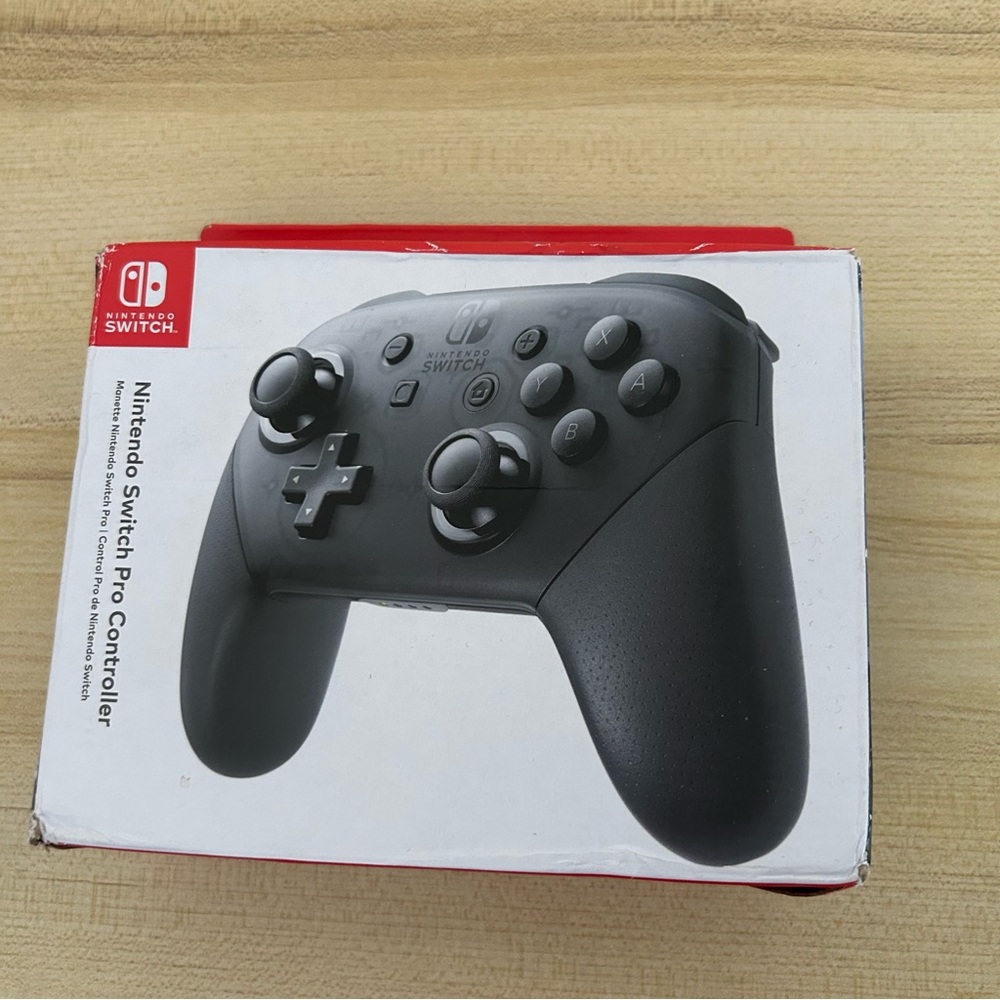 GENUINE Nintendo Black NFC Switch Pro Controller Wireless -BRAND NEW -UNOPENED